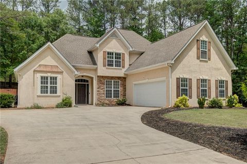 Homes For Sale - 110 Rockglen Court<br/> Fayetteville, GA 30215