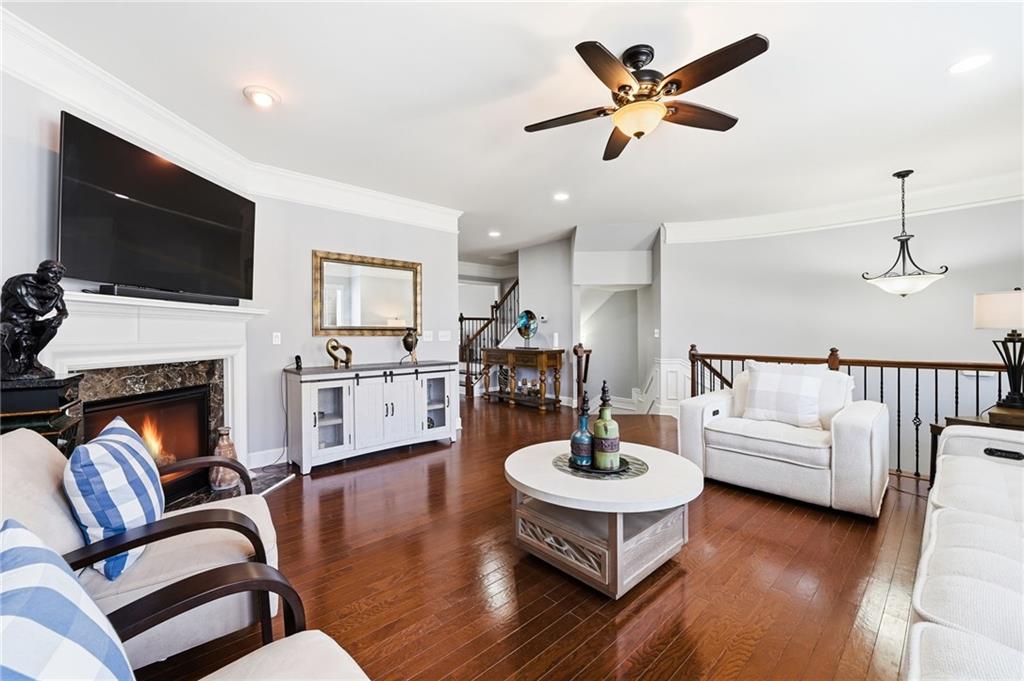 5001 Ridgemont Walk SE 18