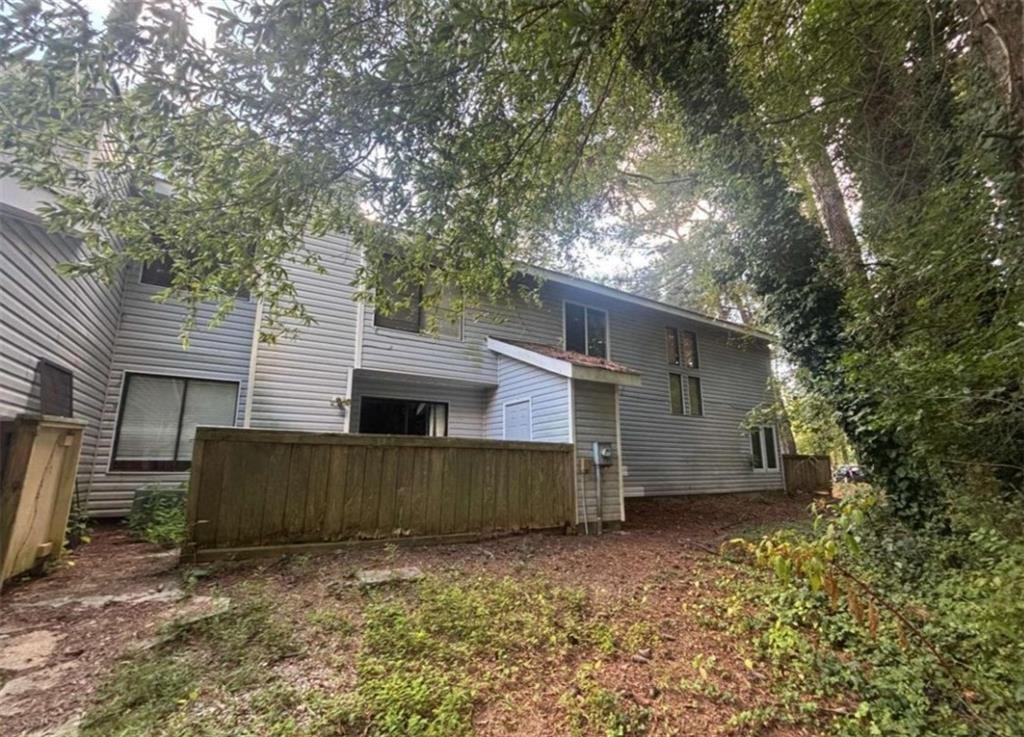 8569 Creekwood Way