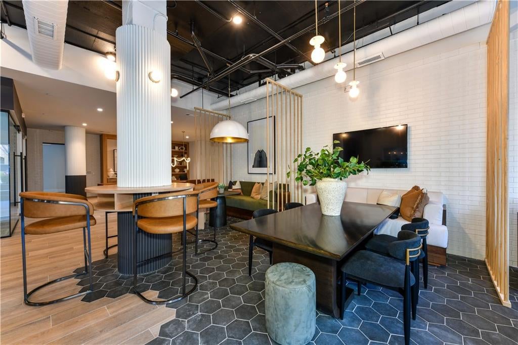508 Main Street NE B1
