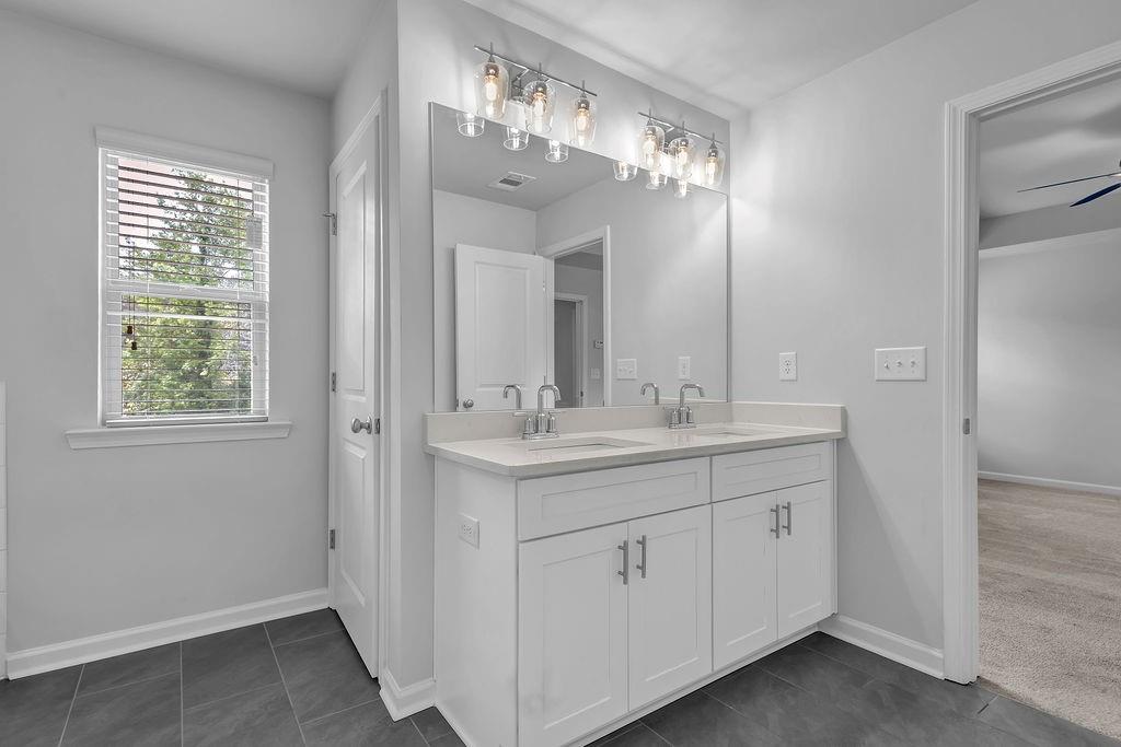 2789 Aralynn Way Way, College Park, Georgia image 31