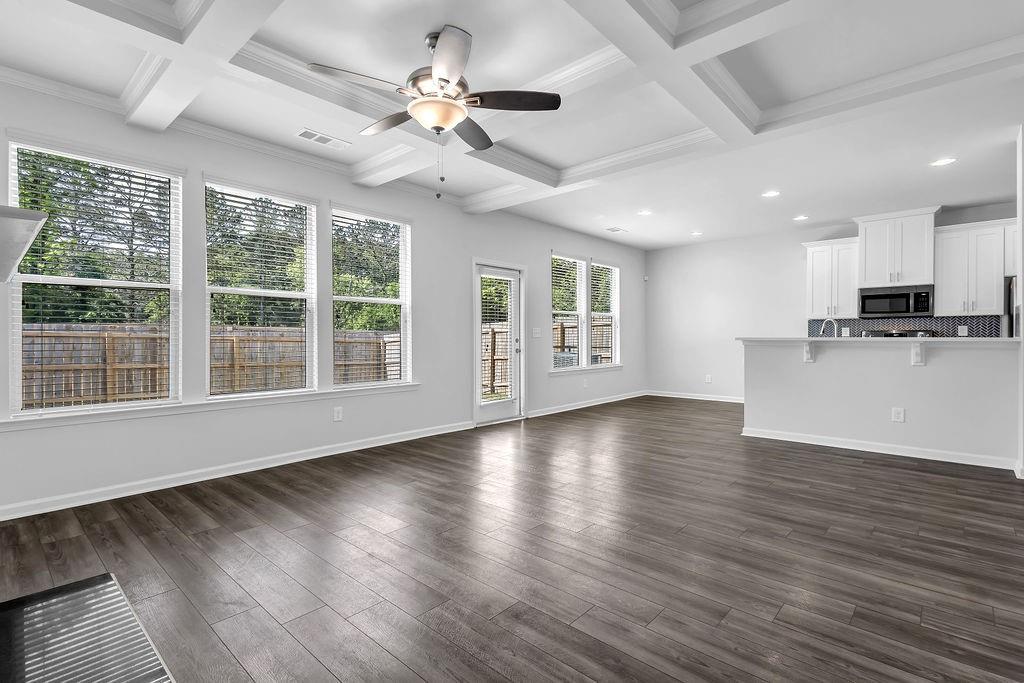 2789 Aralynn Way Way, College Park, Georgia image 7