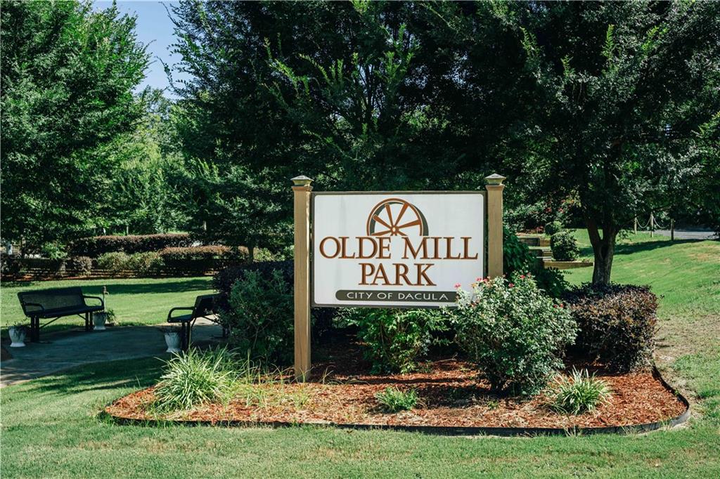 693 Secret Garden Lane