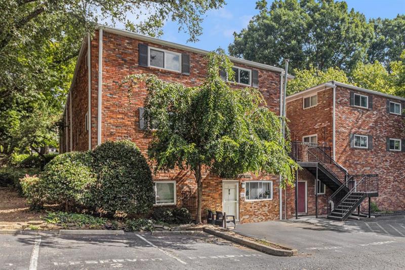 343 8th Street NE T2