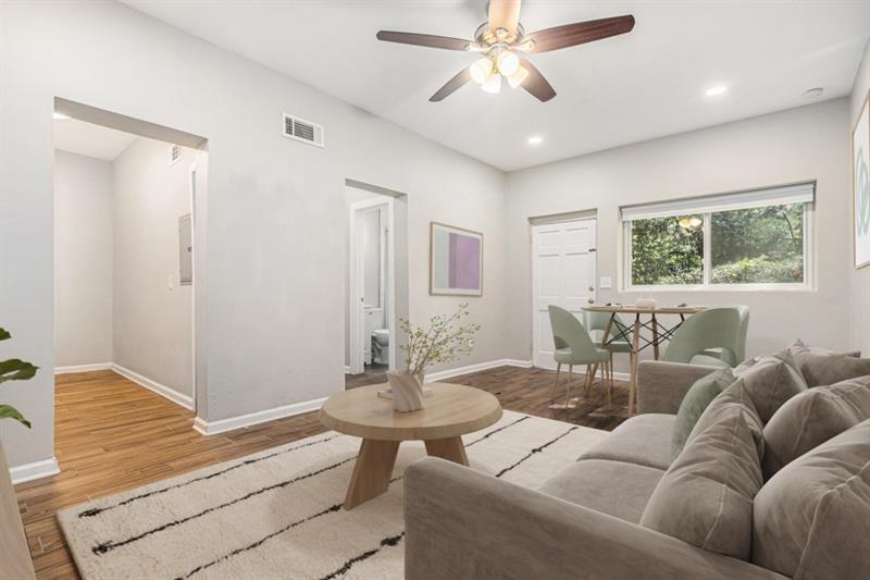 343 8th Street NE T2