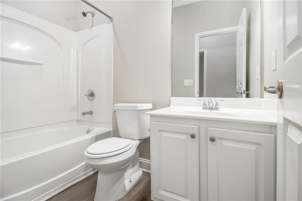4319 Alysheba Drive, Fairburn, Georgia image 7