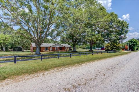 A home in Carnesville