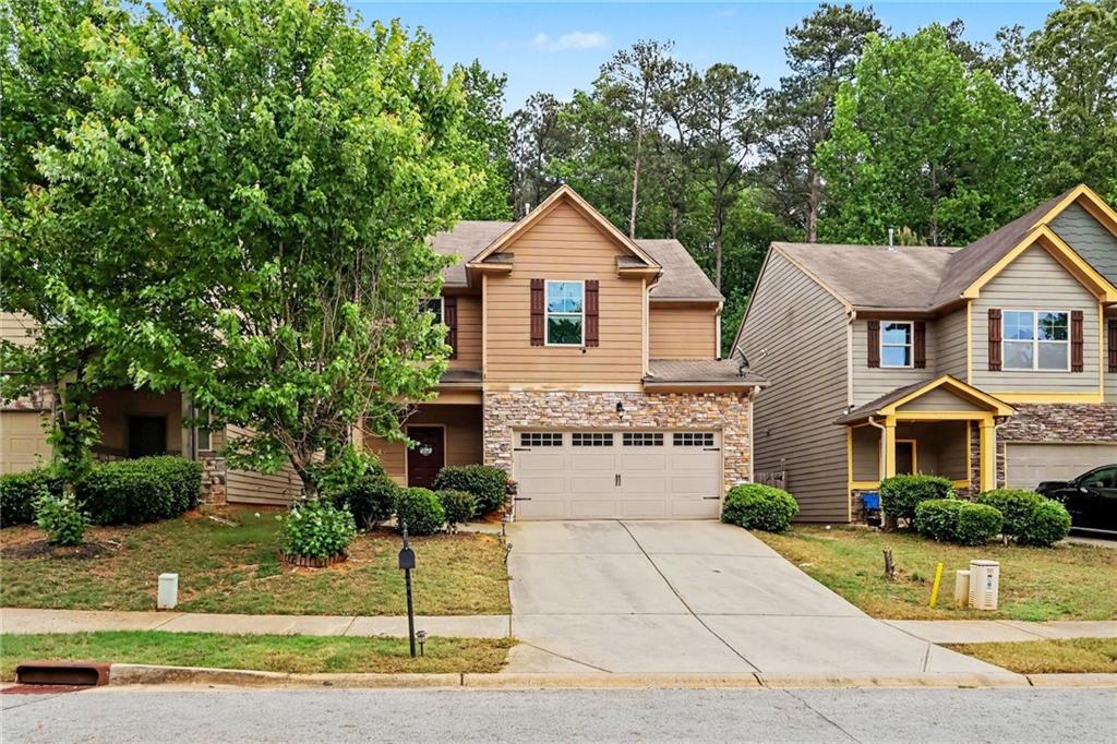 2780 Lakeview Walk