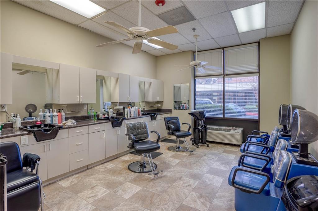 300 Johnson Ferry Road #B413, Atlanta, Georgia image 30