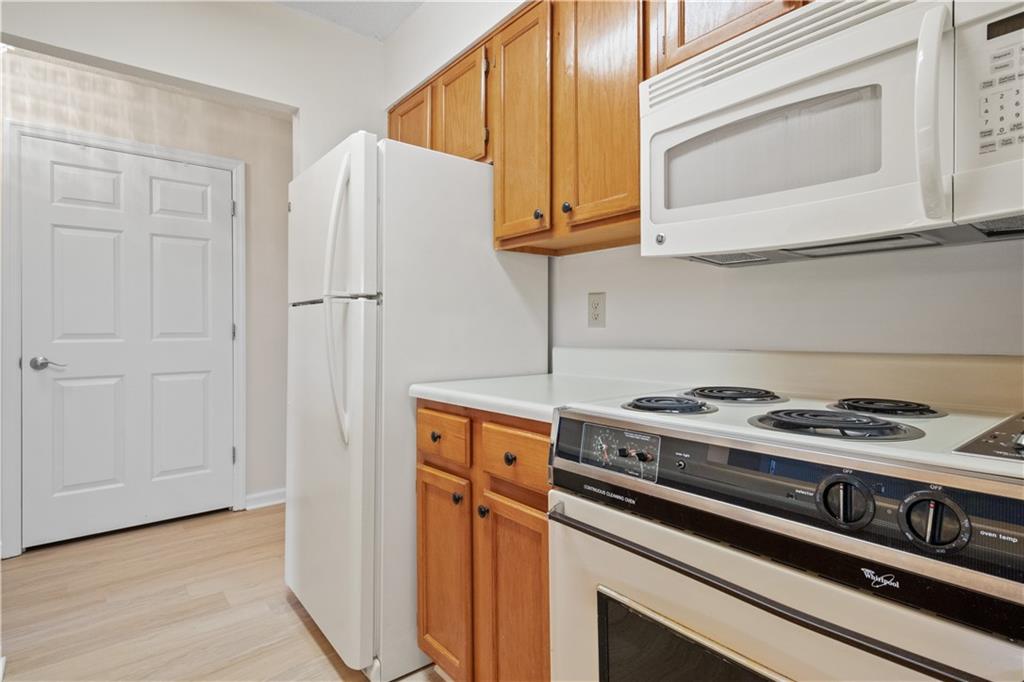 300 Johnson Ferry Road NE B413