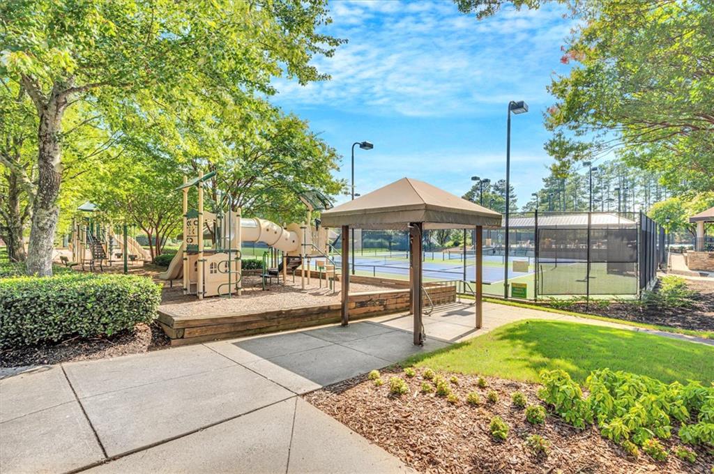 Nesbit Lakes - Residential