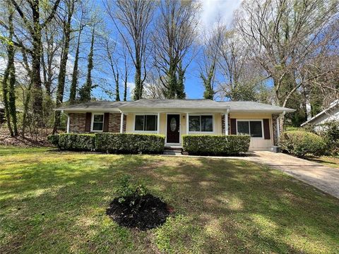 Homes For Rent - 3920 Spanish Oak Drive<br/> Atlanta, GA 30340