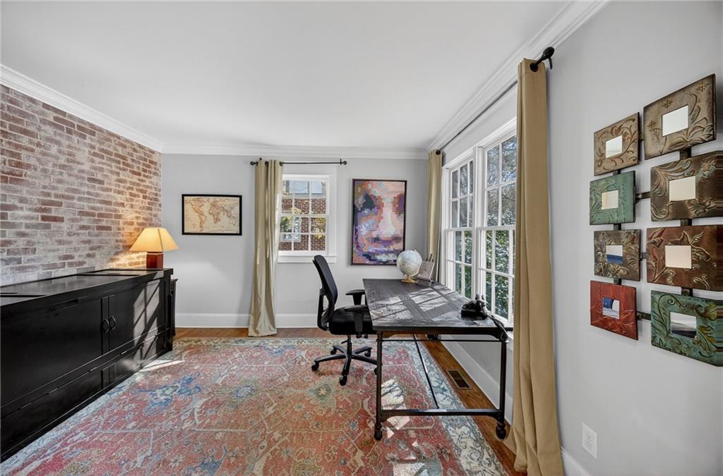 1785 Meadowdale Avenue NE