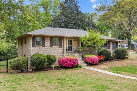 Photo of 455 Freyer Drive NE, Marietta, GA 30060 (MLS # 7739277)