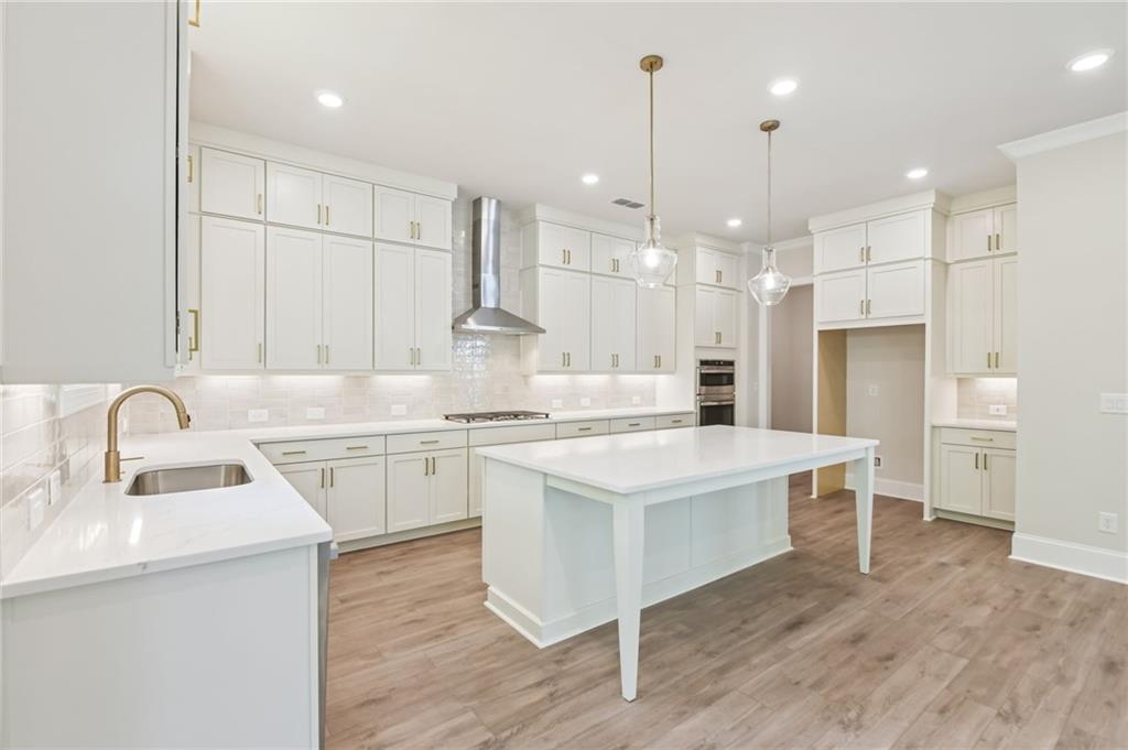 1525 Westend Way