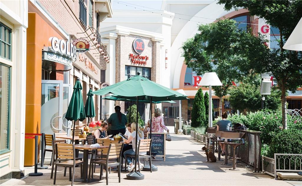 Towns on Thompson - Residential