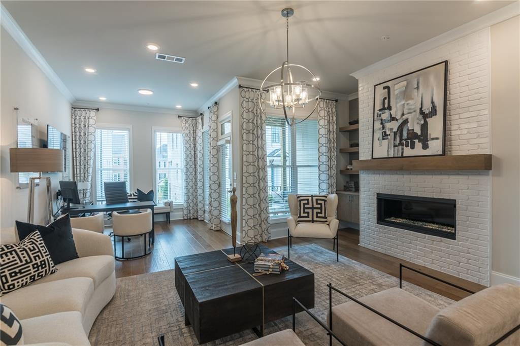 Towns on Thompson - Residential