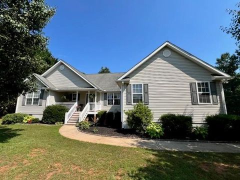 A home in Mount Airy