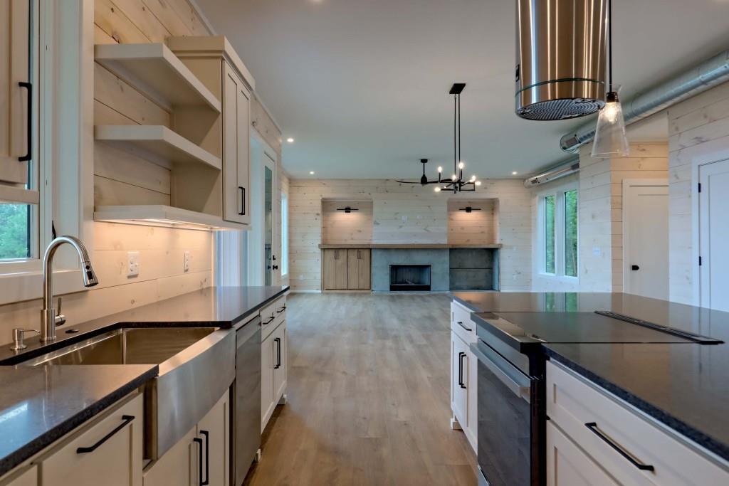 994 Winding View Trail