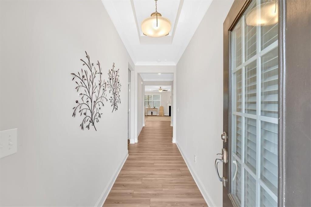 427 BLUFFS VIEW Lane