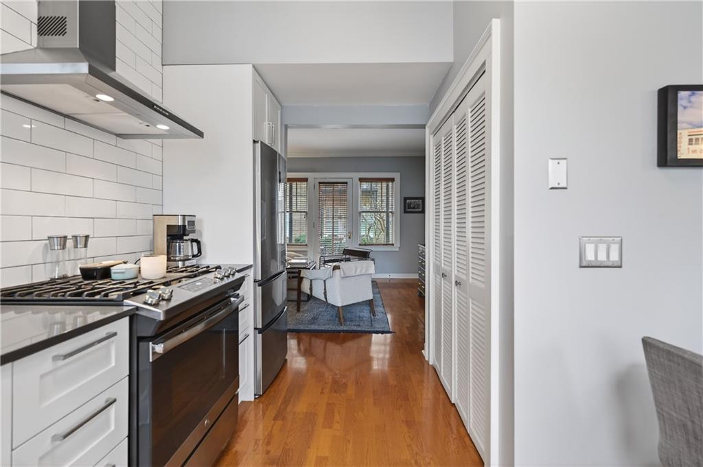 907 Piedmont Avenue NE 13