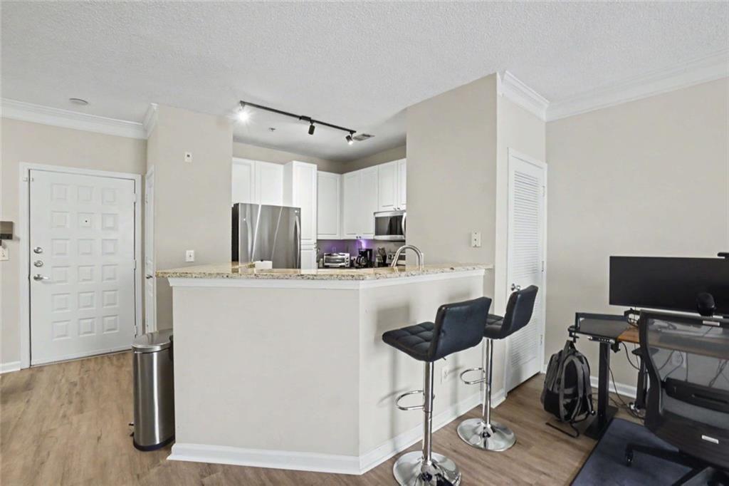 10 Perimeter Summit 4409