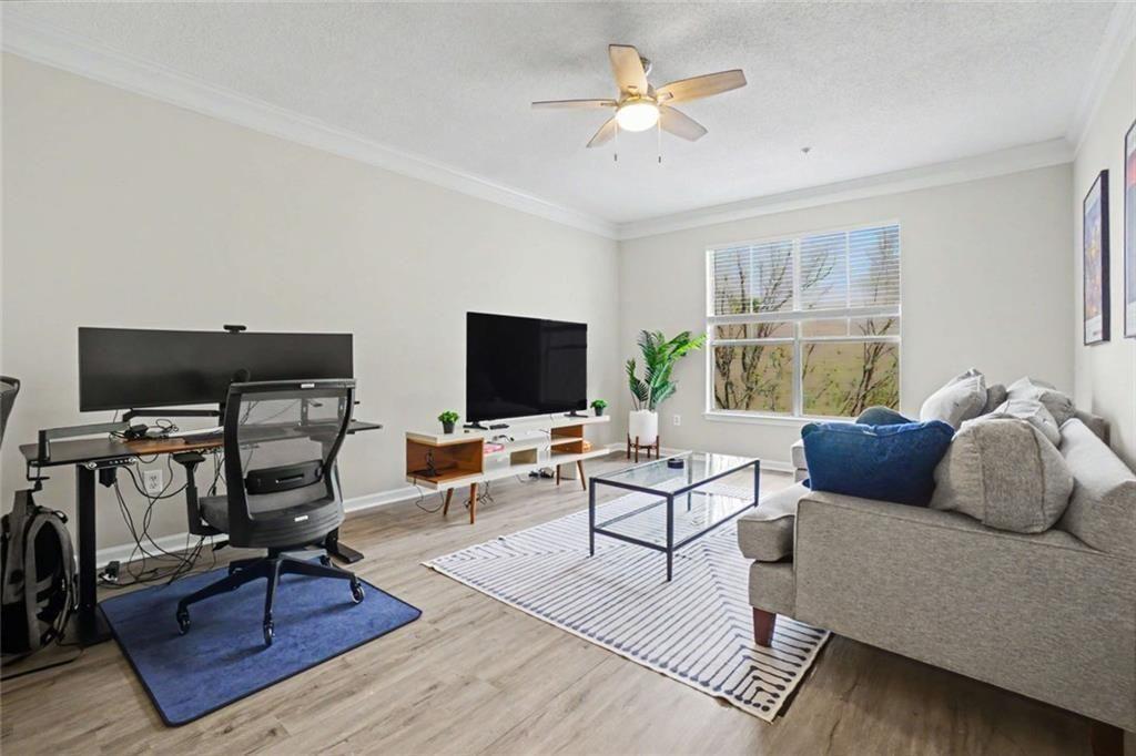 10 Perimeter Summit 4409