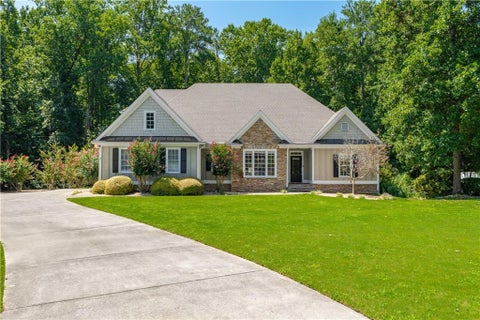 Homes For Sale - 125 Birmingham Walk<br/> Alpharetta, GA 30004