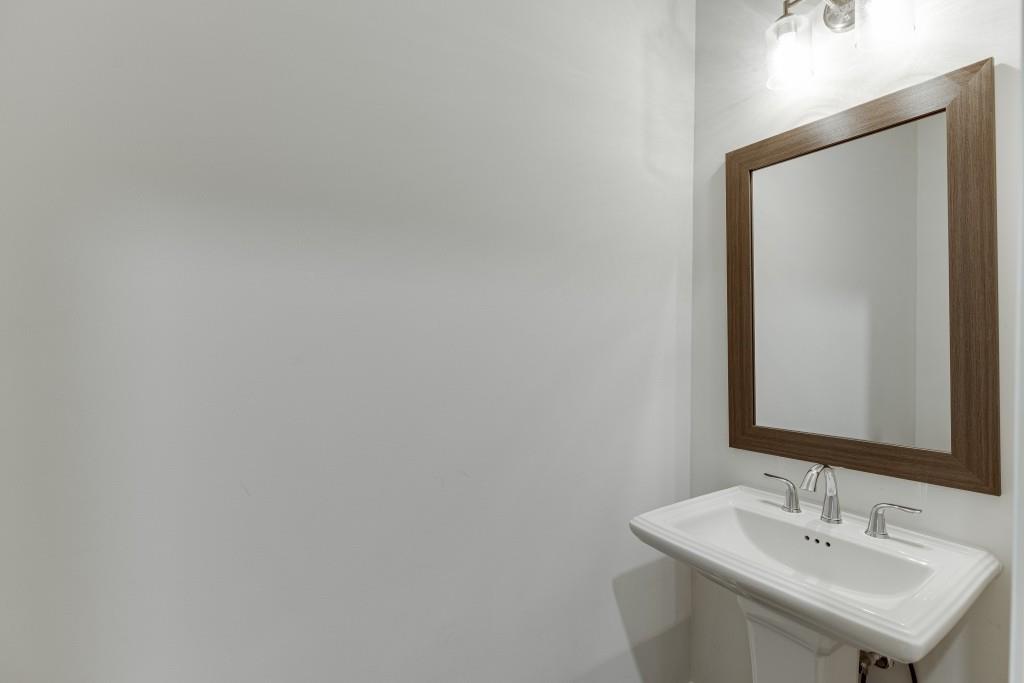 1023 Harvest Park Lane, Suwanee, Georgia image 32
