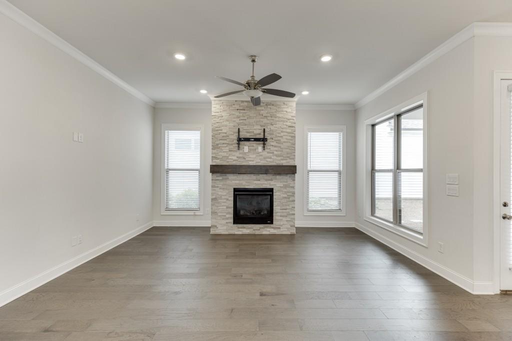 1023 Harvest Park Lane, Suwanee, Georgia image 9