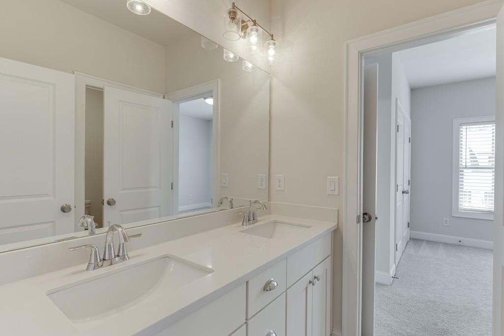 1023 Harvest Park Lane, Suwanee, Georgia image 39