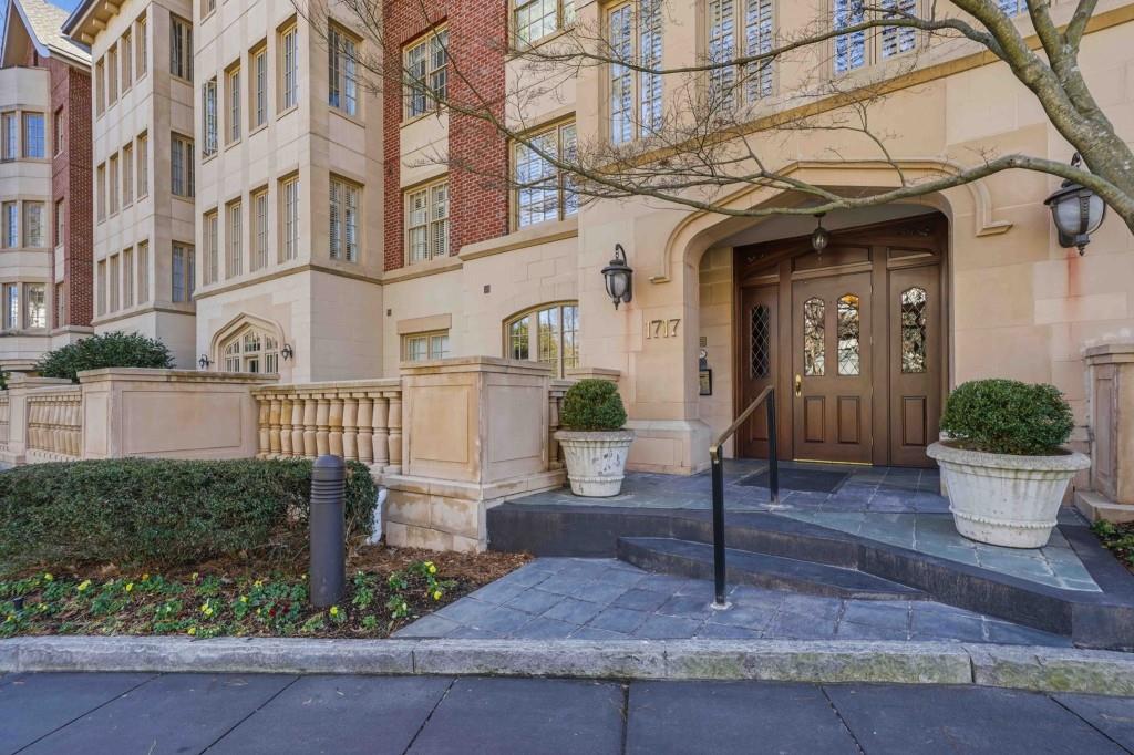 1717 N Decatur Road NE 408