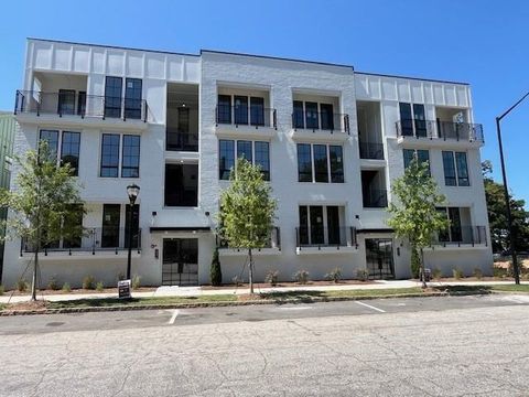 Photo of 991 Bibbs Circle NW Cir #21, Atlanta, GA 30318 (MLS # 7744533)