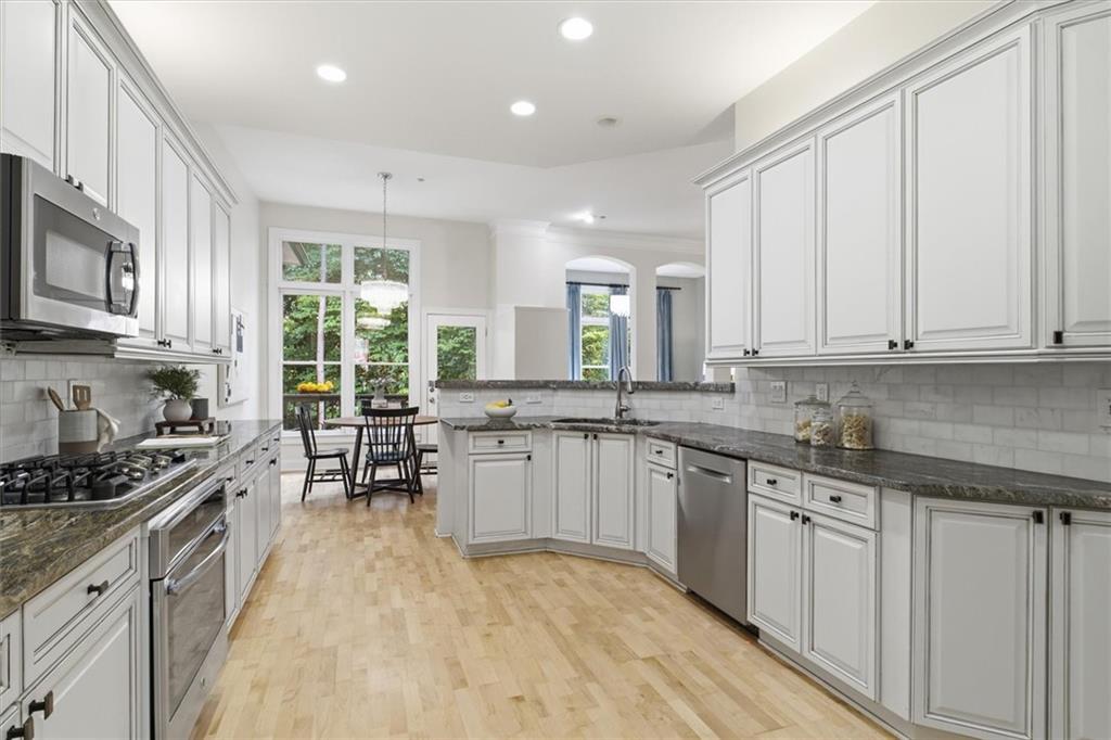 1425 Montclair Court SE 13