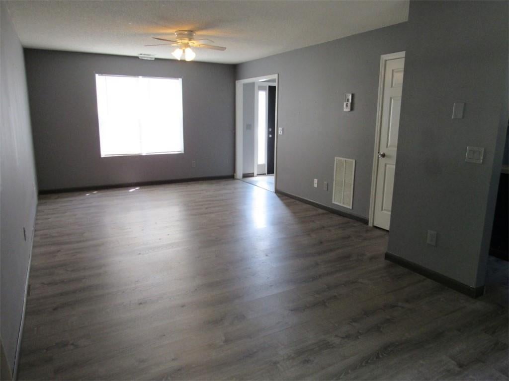121 Westside SW
