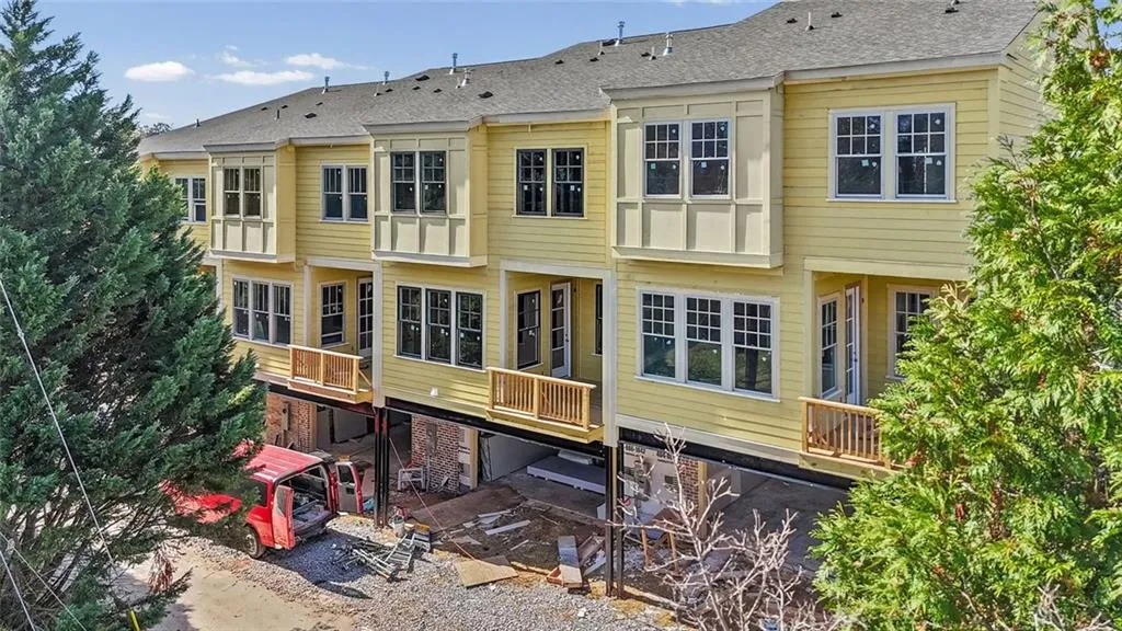 Senoia, Georgia 30276, United States, 3 Bedrooms Bedrooms, ,4 BathroomsBathrooms,Residential,Active,180633