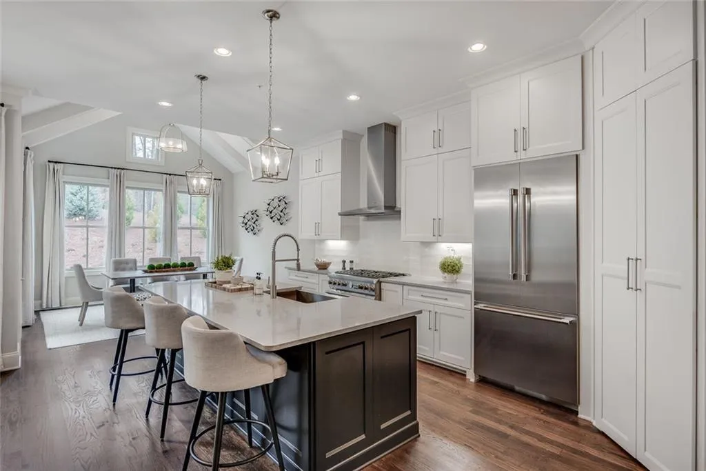 Senoia, Georgia 30276, United States, 3 Bedrooms Bedrooms, ,4 BathroomsBathrooms,Residential,Active,180633