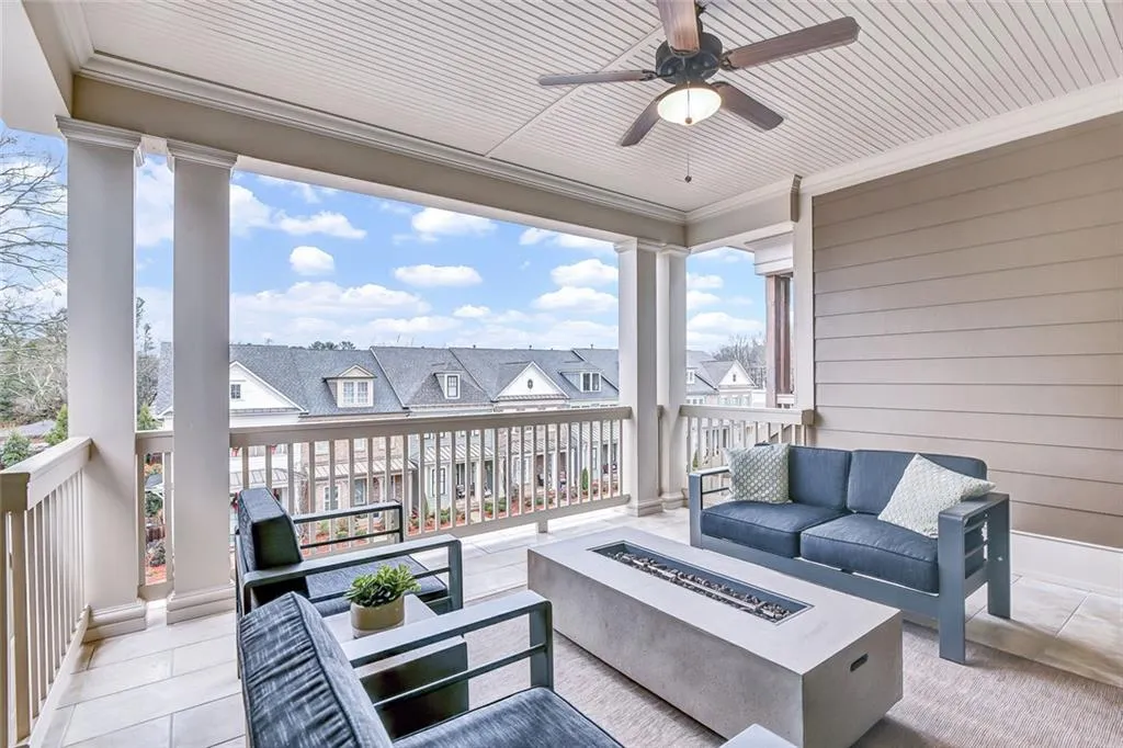 Senoia, Georgia 30276, United States, 3 Bedrooms Bedrooms, ,4 BathroomsBathrooms,Residential,Active,180633