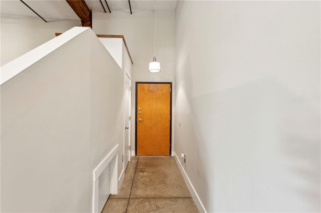 350 Peters Street SW 6
