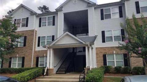 Homes For Rent - 10201 Fairington Ridge Circle<br/> Lithonia, GA 30038