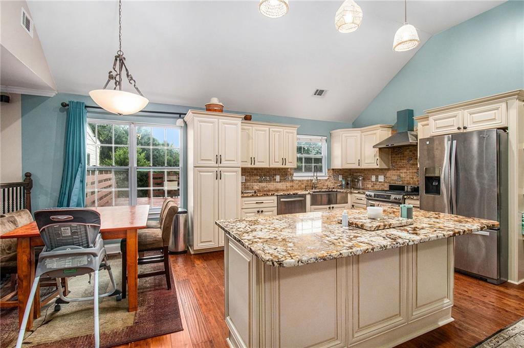 6177 Idlewood Circle