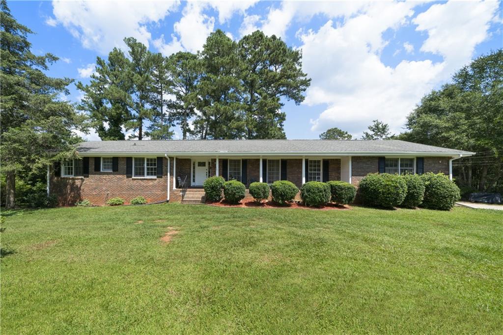 Welcome to this charming and versatile 3-bedroom, 3-bath ranch-style home, offering comfortable main-level living paired with a fully finished terrace-level in-law suite—perfect for multigenerational living, guests, or rental income.
Main Level Features:
* Living area with hardwood floors, large windows, and a cozy fireplace
• Spacious kitchen with ample countertops and cabinetry, stainless appliances, breakfast nook and adjacent laundry.
• Dining area and great room right off kitchen ideal for family meals or entertaining
• Primary bedroom suite with walk-in closet and private en-suite bath featuring a double vanity, soaking tub, and separate shower
• Two additional bedrooms with a shared full bath—great for kids, guests, or a home office
Terrace Level / In-Law Suite:
• Fully finished walk-out basement with private entrance
* Open living space with a living room, dining nook, and kitchenette or full kitchen
• Private bedroom and a full bath—perfect for a mother-in-law, caregiver, or tenant
• Bonus space for an office, fitness area, or media room
Exterior & Lot:
• Classic ranch curb appeal with front porch or stoop
• Spacious deck or patio overlooking a fenced backyard or wooded lot
• Located in a quiet neighborhood
Ideal For:
•Families needing separate living space for relatives
•Buyers interested in rental income from the terrace level
•Anyone seeking a blend of single-level convenience and expanded lower-level functionality
Please alllow 2 hours lead time for showing.