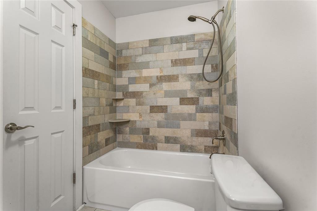605 Parkaire Crossing, Marietta, Georgia image 27