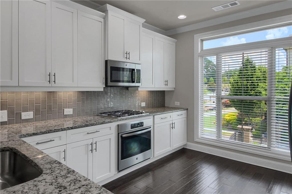 4011 DUNWOODY Trace