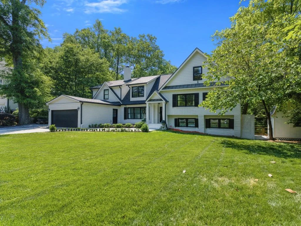 1350 Battleview Drive NW