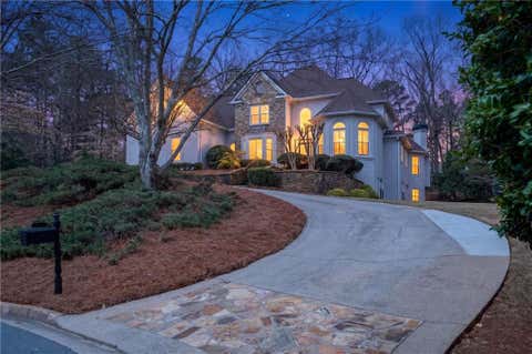 Homes For Sale - 10640 N Edgewater Place<br/> Johns Creek, GA 30097