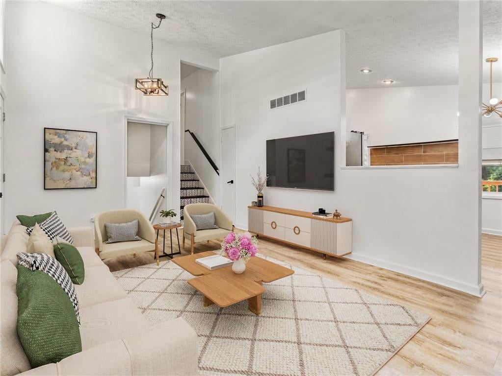 4533 Cresant Lane