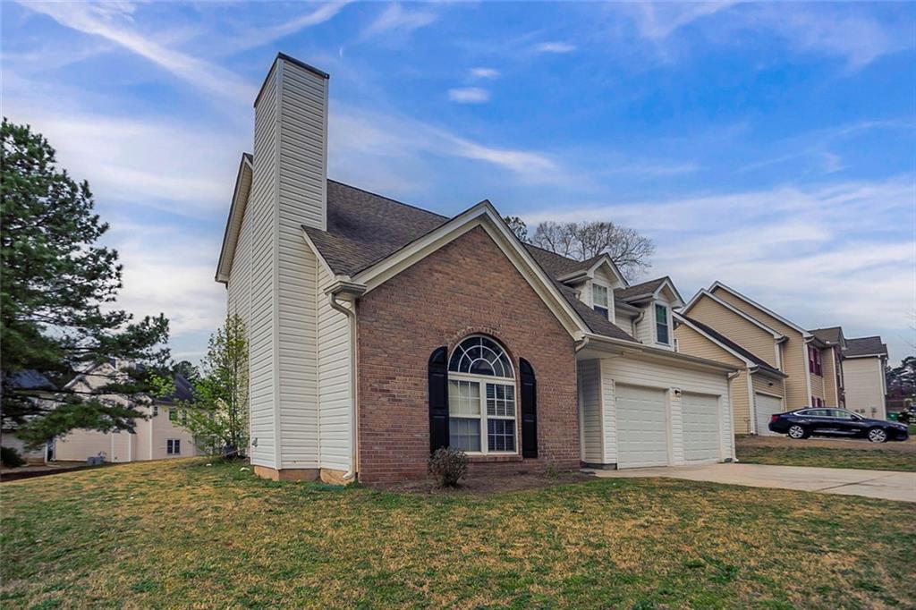 5589 Claridge Circle, Lithonia, Georgia image 3
