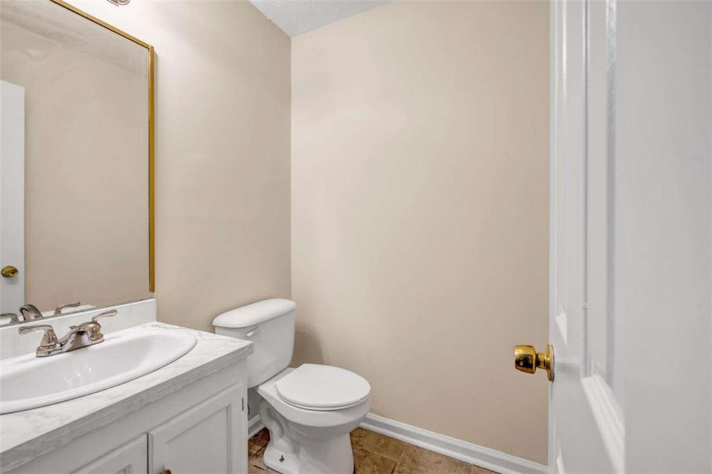 1600 Dillwood Court, Lithonia, Georgia image 12