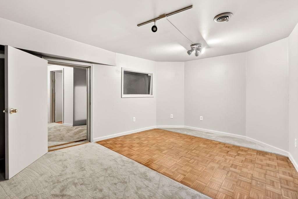 Villa Chase - Residential